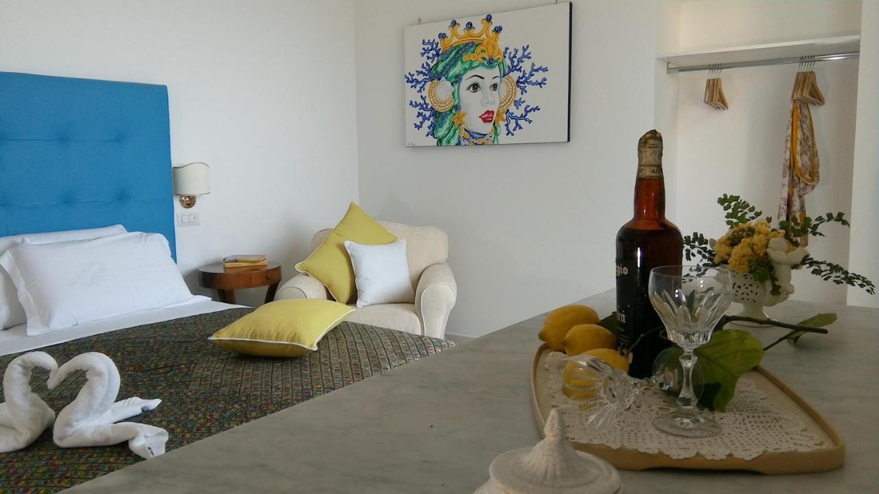 Torre Elisabetta Rooms มัสซาลูเบรนเซ ภายนอก รูปภาพ