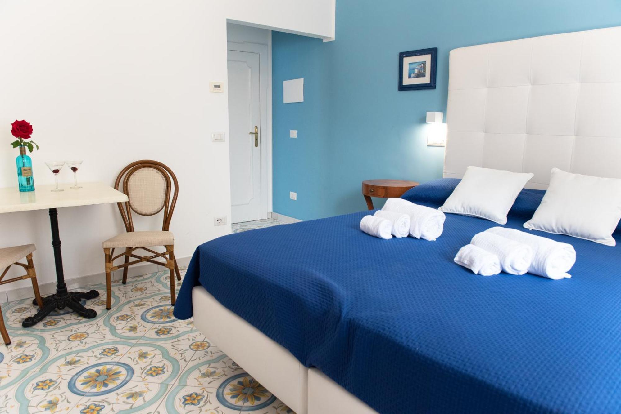 Torre Elisabetta Rooms มัสซาลูเบรนเซ ภายนอก รูปภาพ